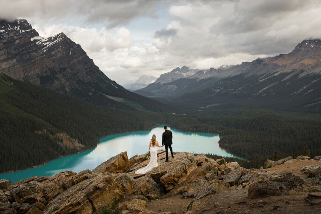 Elopement Couple overlooking Peyto Lake in Banff, Alberta
